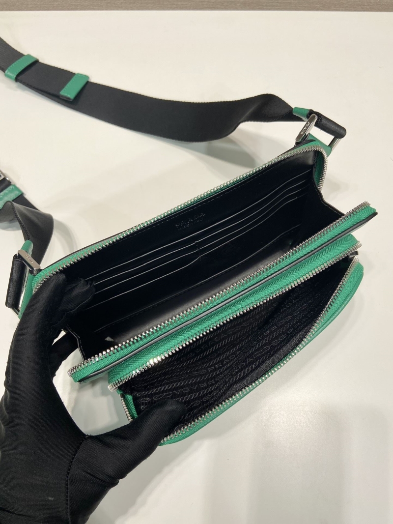 Pra*a waist chest packs